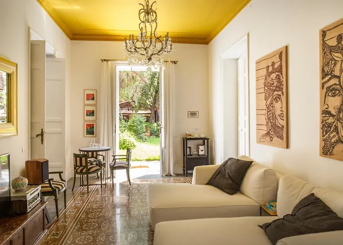Garden Suite In Private Villa On Via Liberta Palermo