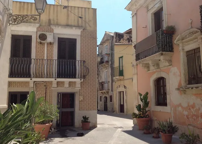 Syracuse Vacation Rentals