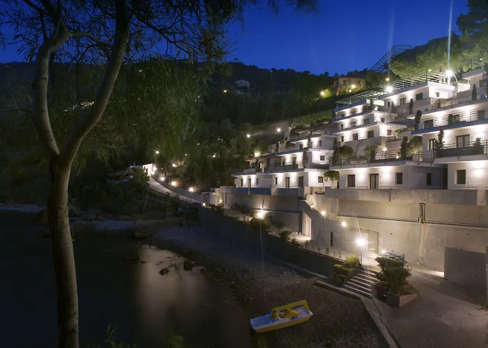 Cefalu hotels near Abbey of Thelema